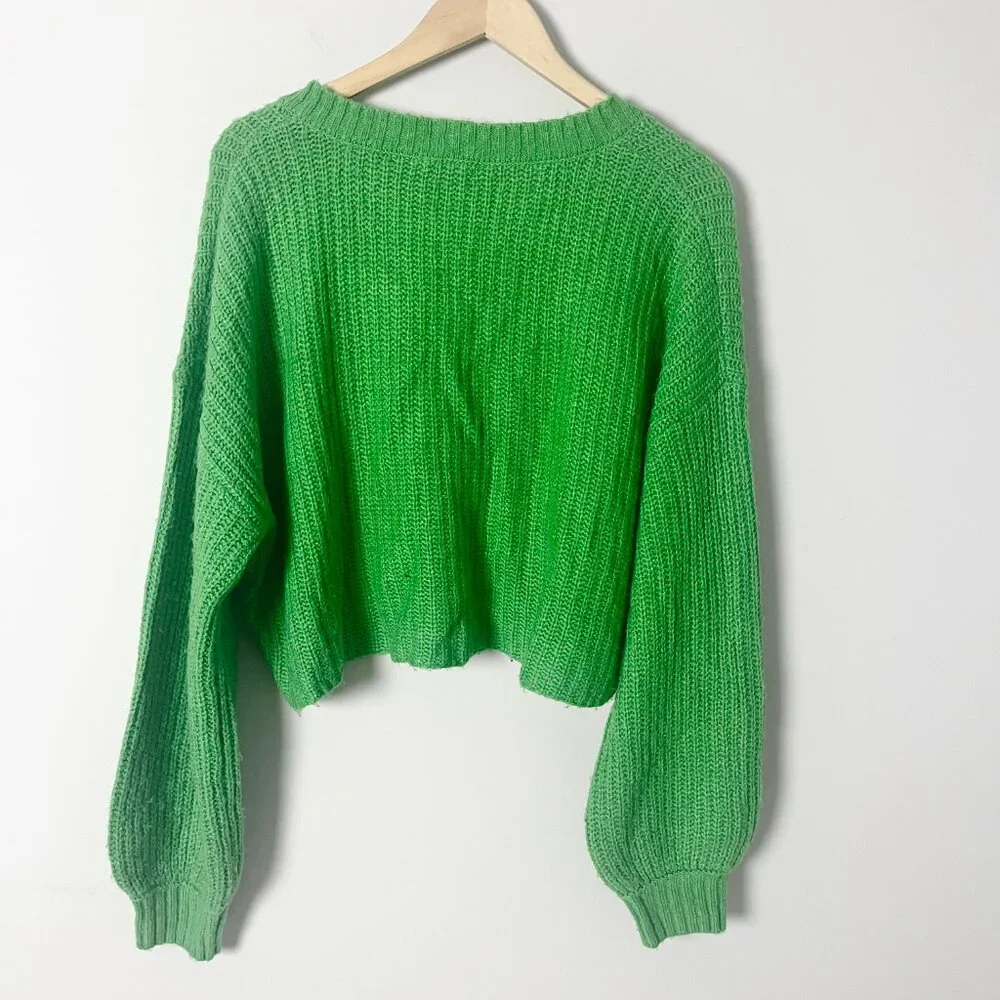 2/$30 Mi Ami Green V-neck Cable  Boxy Sweater Large - Picture 3 of 4